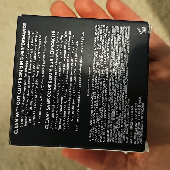 bareMinerals BAREPRO 16HR Powder Foundation Powder - Picture 4 of 8